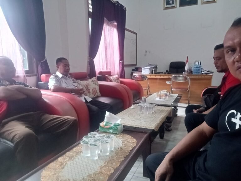 Koordinasi Pemerintah Desa Hilir dengan Kecamatan Balai untuk Optimalisasi Penanganan Sampah