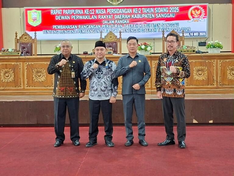 Rapat Paripurna DPRD Kab. Sanggau tentang Rencana Pembangunan Jangka Menengah Daerah (RPJMD) Kab. Sanggau