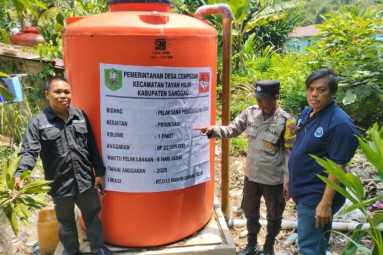 Pembangunan Tong Air di Desa Cempedak, Dusun Danau Teluk: Kepala Desa Gregorius Kilung Pantau Langsung