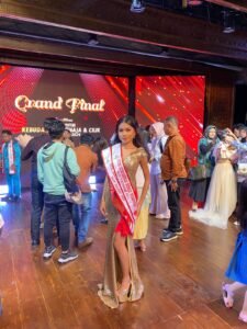 Esterina Sintia, Putri Sungai Daun yang Mengharumkan Nama Sanggau di Panggung Nasional