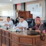 Audiensi Komisi I DPRD Kabupaten Snaggau bersama MHA