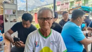 Opini Engelbertus Acang: Kabel Semrawut di Pasar Parindu Harus Segera Dirapikan