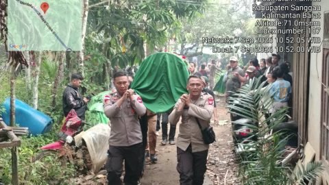 Polsek Parindu Tunjukkan Kepedulian, Hadir di Tengah Duka Keluarga Korban Laka Lantas
