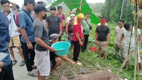 Warga Dusun Bali Sebarra Gelar Ritual Sanggak Parang Usai Kecelakaan Maut